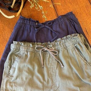 2 Pair Lot of Linen Joggers Social Standard  M